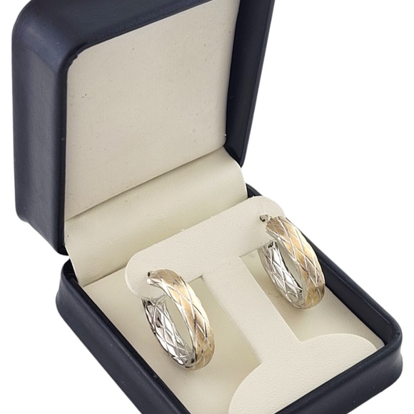 14K White and Yellow Gold Criss Cross Pattern Hoop Earrings #16190 - Picture 7 of 7